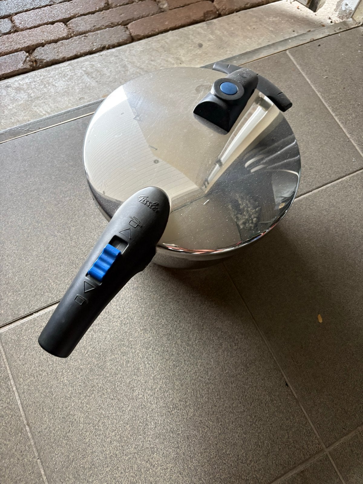 Fissler Vitaquick Premium Snelkookpan met Inzet, 4,5L, Ophalen, Zo goed als nieuw