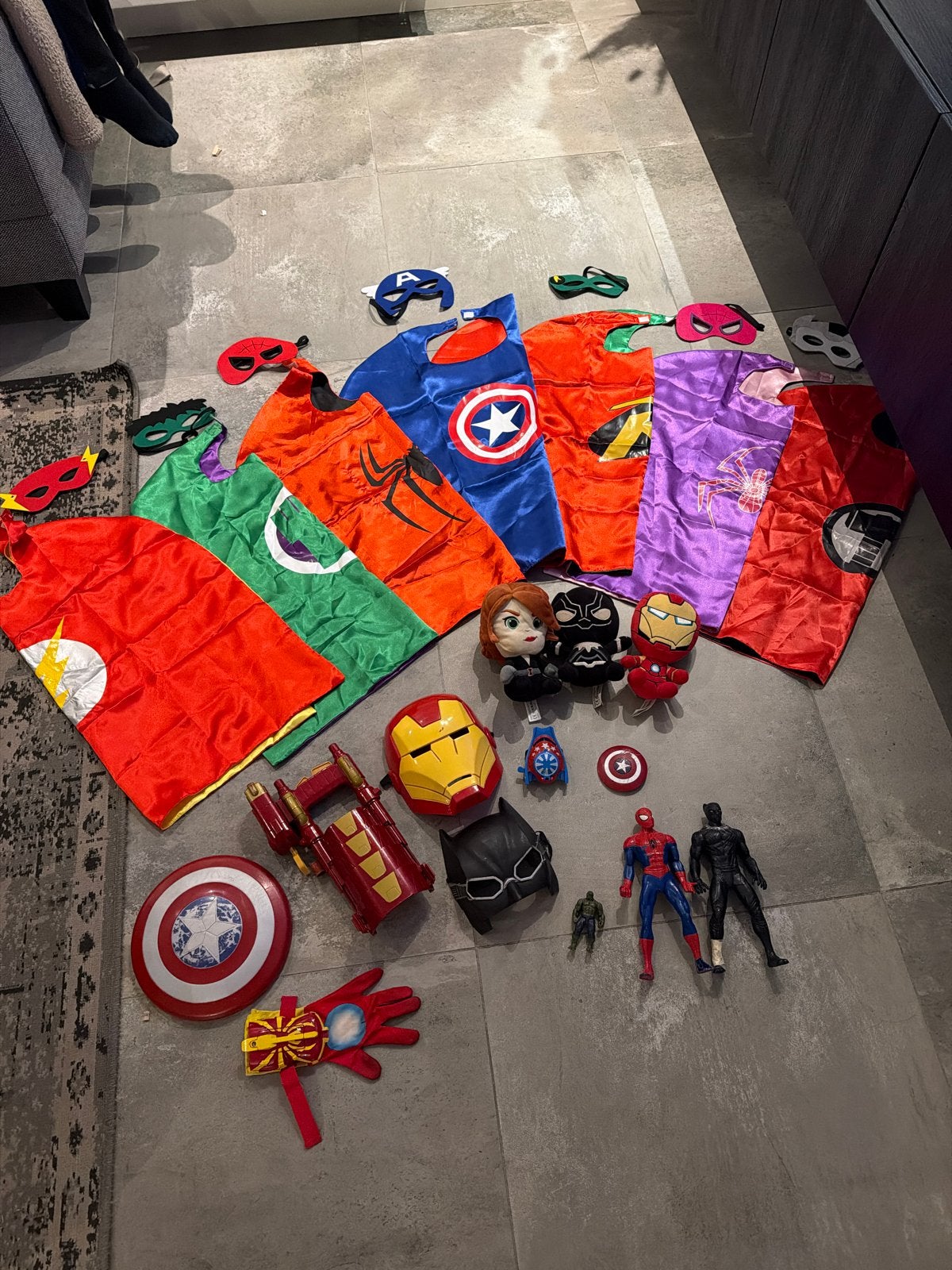 Marvel Superhelden Verkleedset met Capes, Maskers & Knuffels, Ophalen of Verzenden, Gebruikt