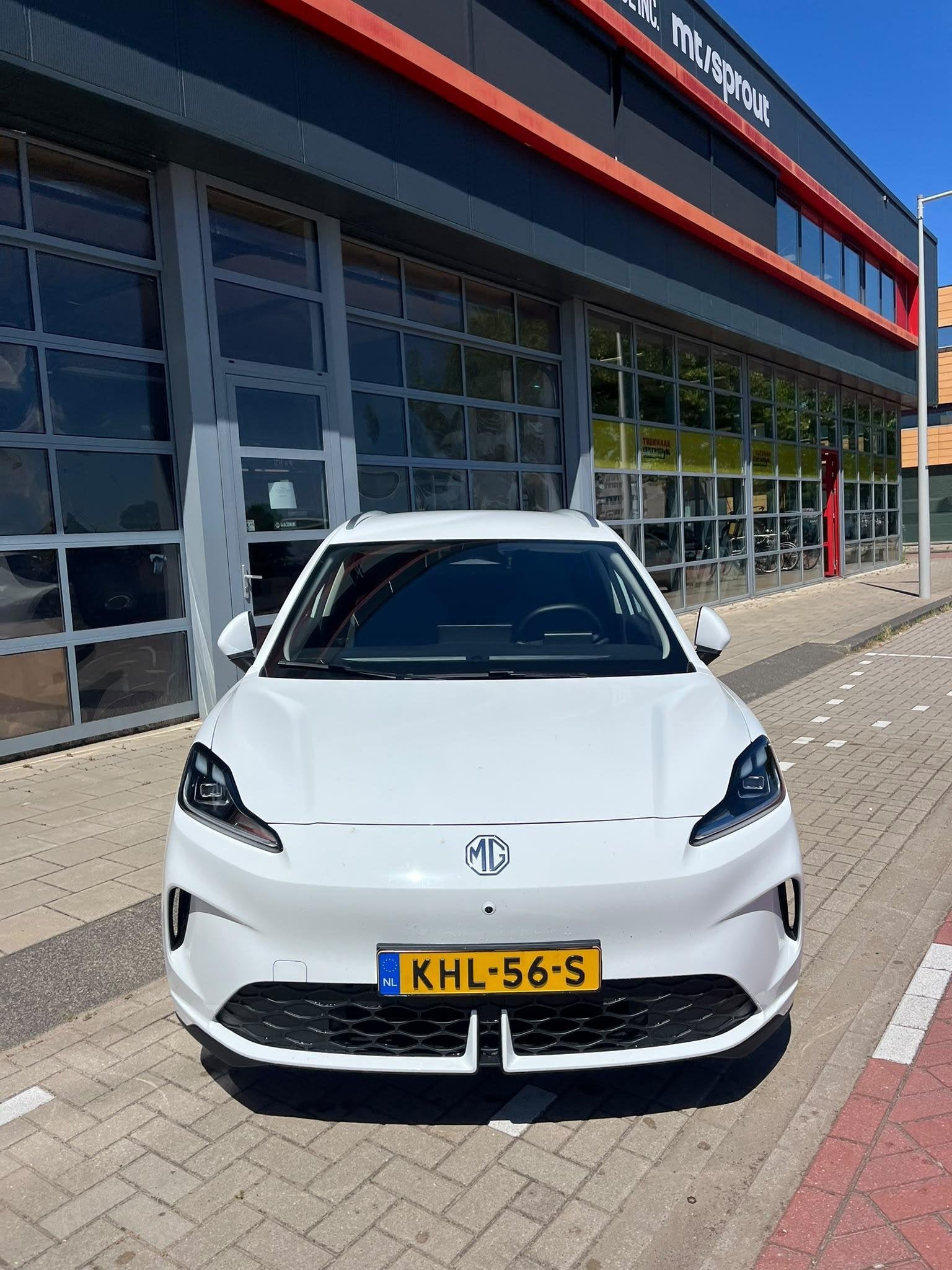 MG MG4 Electric Urban Premium 54 kWh, Auto's, MG, 12 maanden, Stof, Gebruikt, 160 pk