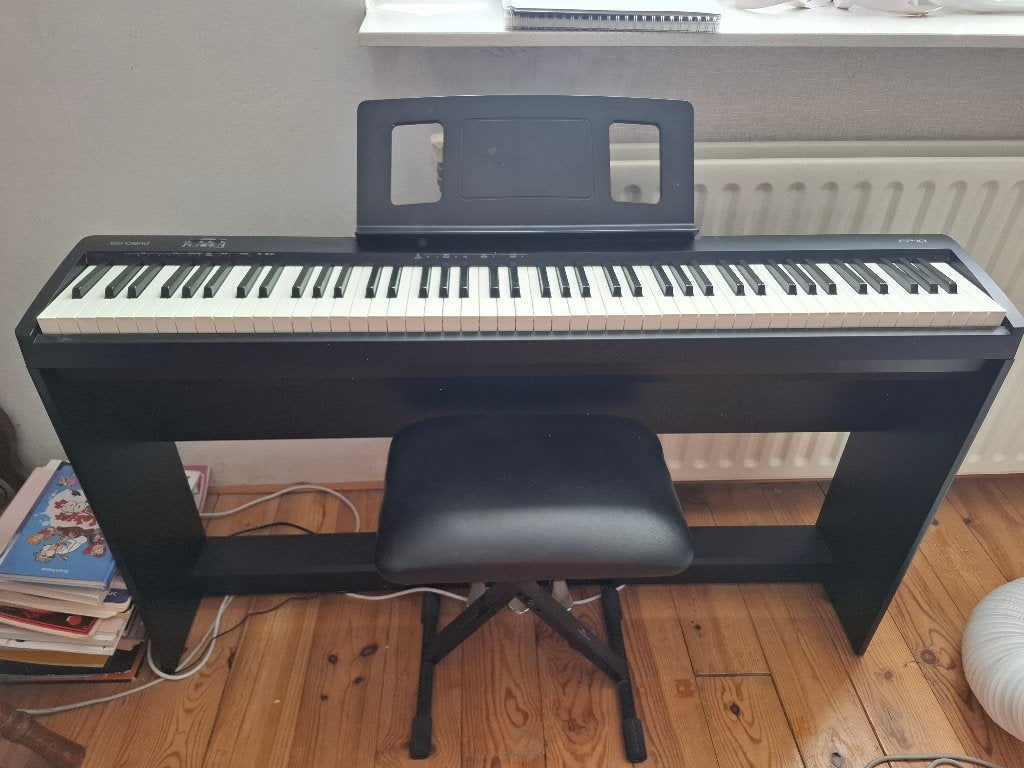 Roland digitale piano (FP-10), Ophalen, 88 toetsen, Roland, Met standaard