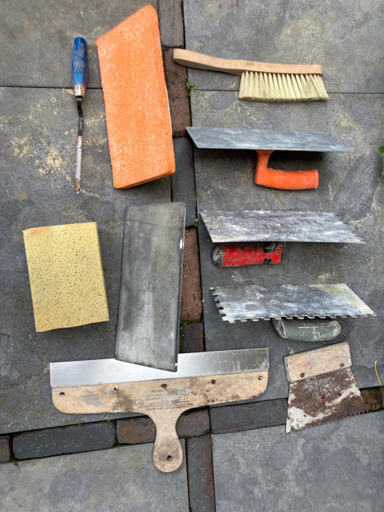 Diverse set van gereedschap voor stucwerk en metselwerk, Doe-het-zelf en Verbouw, Gereedschap | Handgereedschap, Ophalen, Gebruikt