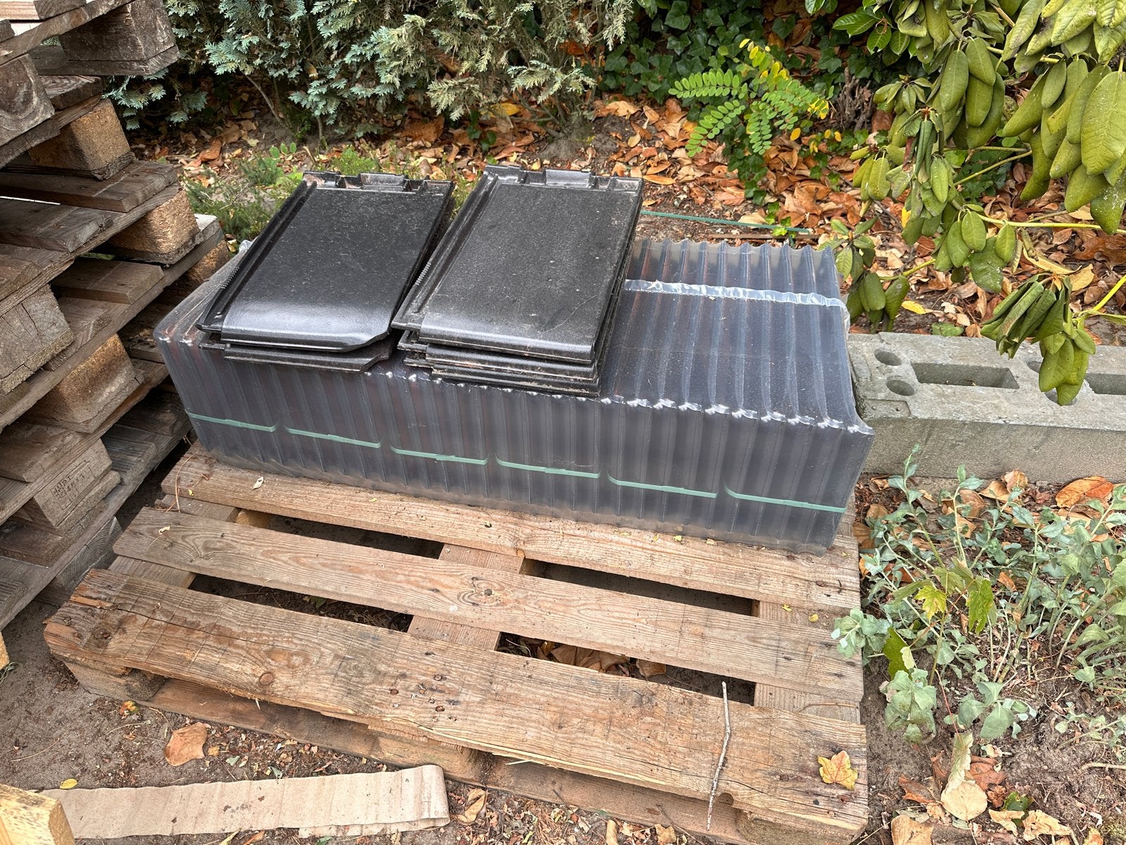 Nelskamp Nibra G10 Pro Vlakke Dakpan Zwart Engobe, Doe-het-zelf en Verbouw, Dakpannen en Dakbedekking, Ophalen, Steen of Klei