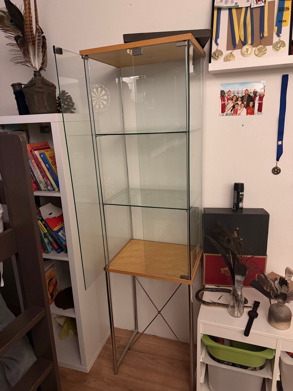 Glazen vitrinekast met houten accenten, Ophalen, Gebruikt, 50 tot 100 cm, Glas