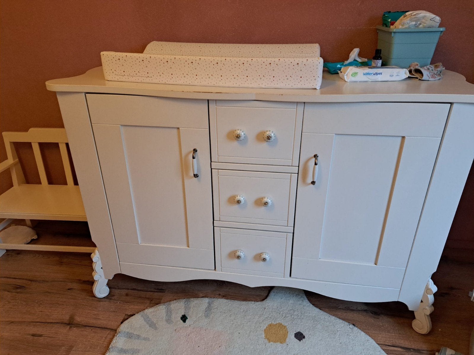 Mooie grote commode met laatjes en deurtjes, Ophalen, Gebruikt, 50 tot 70 cm, 100 cm of meer