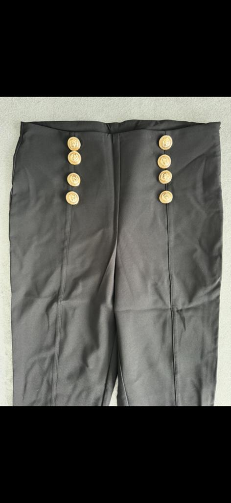 Bijna nieuwe broek, Zwart, Maat 42/44 (L), Ophalen of Verzenden, Zo goed als nieuw