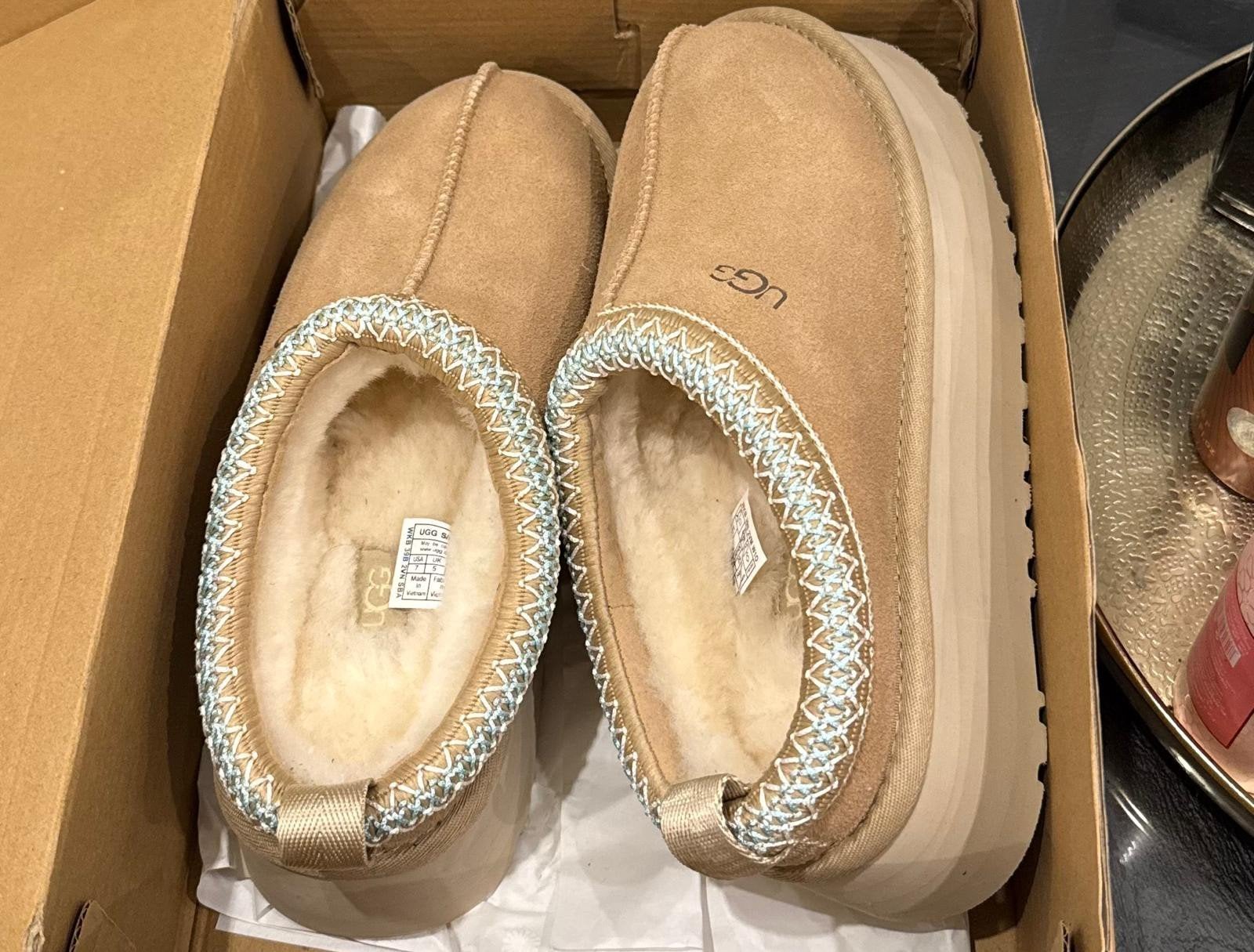 Hoge tasman UGG NIEUW (TAZZ || ORIGINEEL), Kleding | Dames, UGG, Beige, Nieuw, Ophalen of Verzenden