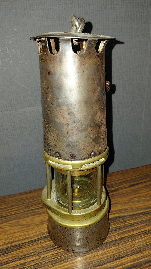 Oude mijnlamp, Ophalen, Brons