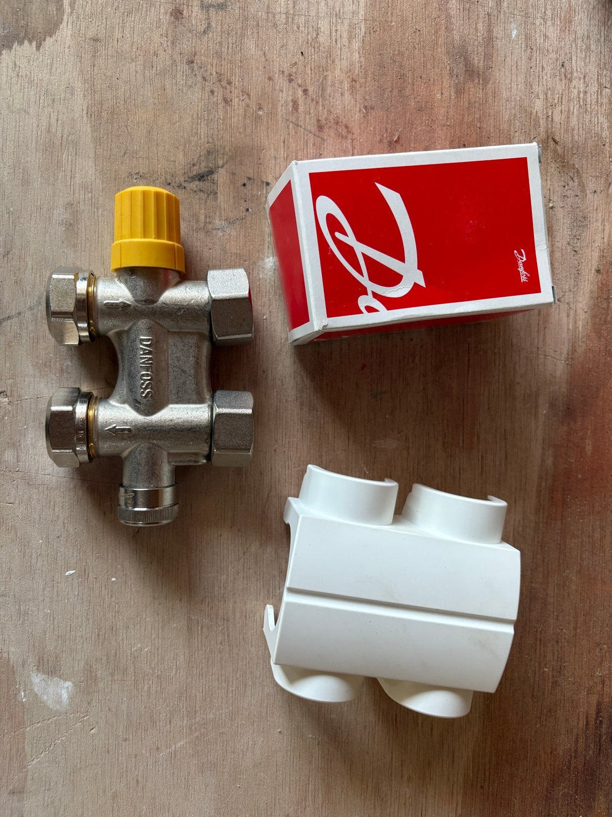 Danfoss Thermostatisch ventiel met aansluitstuk, Ophalen of Verzenden, Nieuw