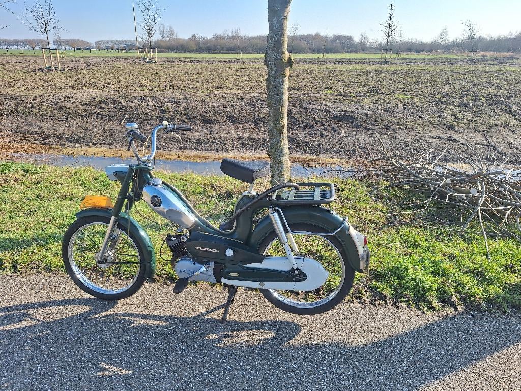 Te Koop Sachs Sparta Tour nog als nieuw origineel van Opa, Fietsen en Brommers, Brommers | Oldtimers, Ophalen, Sparta, Maximaal 45 km/u