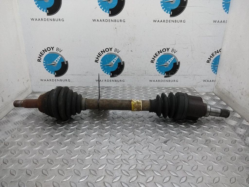 FORD FIESTA 1.4-16V First Ed.  AANDRIJFAS L 2002, Ophalen of Verzenden, Gebruikt, Stiba lid