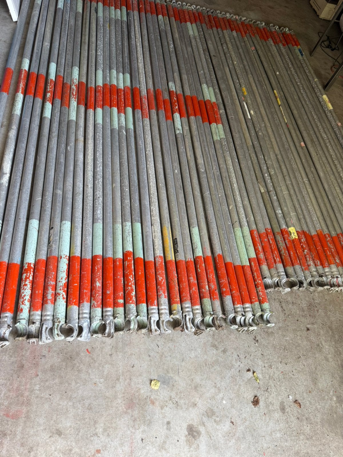 Steigerbuizen en plateaus 305 afmeting altrex, Ophalen, Gebruikt, Overige typen, Minder dan 2 meter