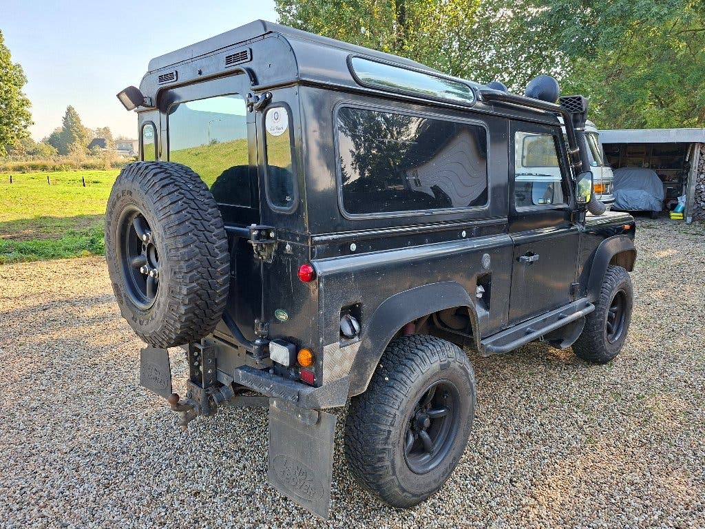 Land Rover Defender 1990, Zwart, 3.9 liter V8 Automaat, 6p, foto 2