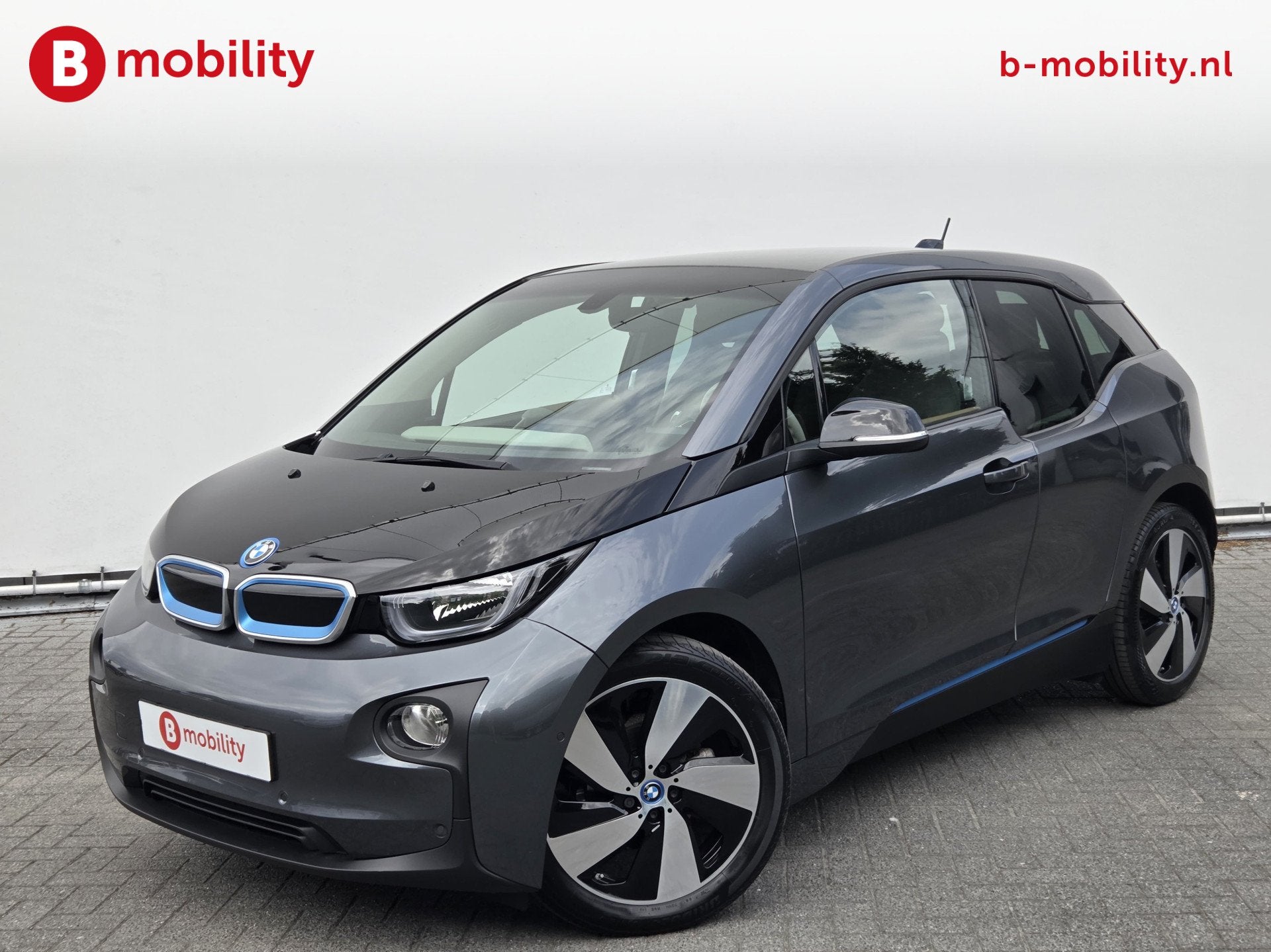 BMW i3 High Voltage Edition 94Ah 33 kWh SOH 87% Warmtepomp S, Automaat, Achterwielaandrijving, Gebruikt, Zwart