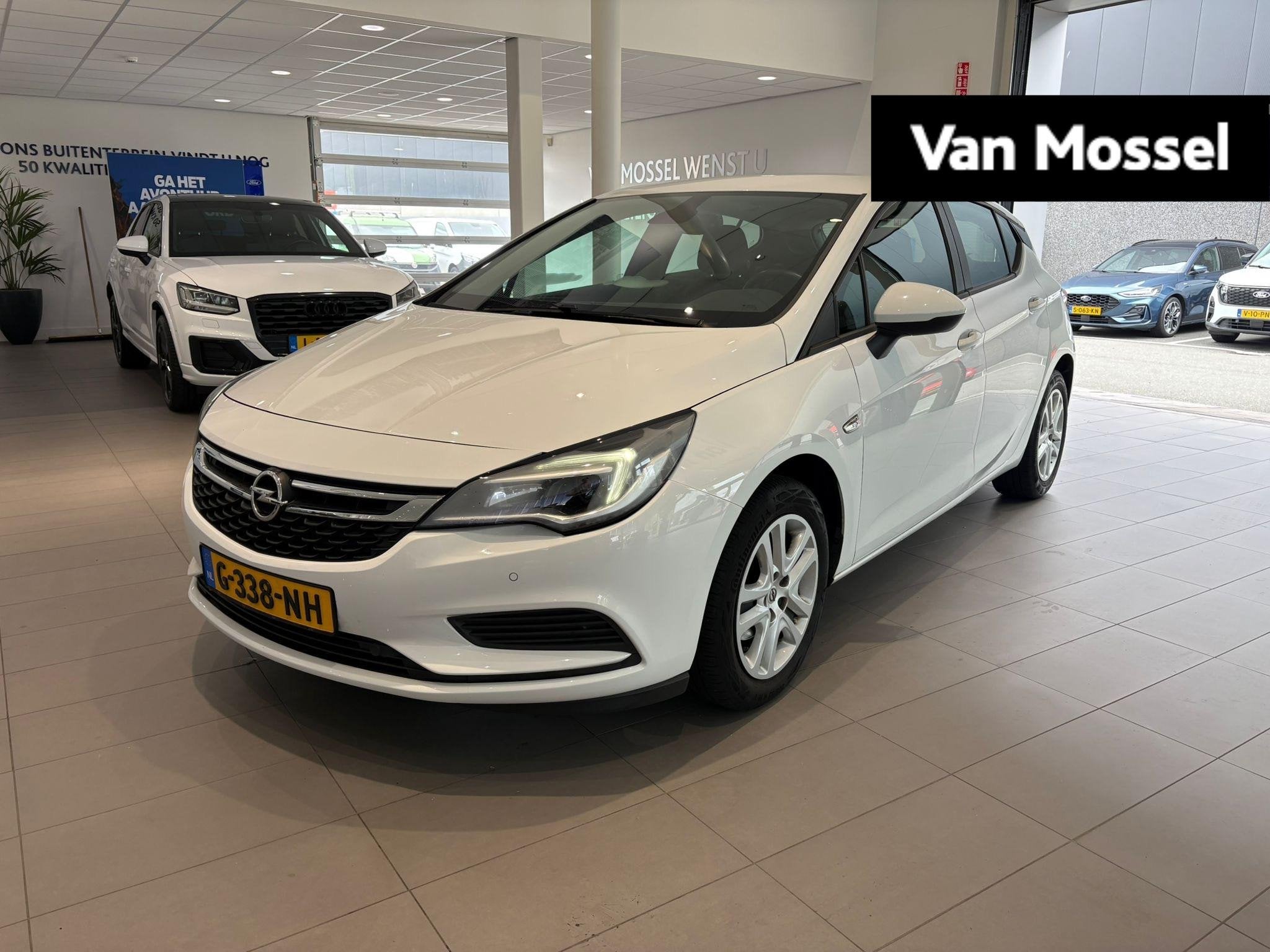 Opel Astra 1.0 Turbo Online Edition PARKEER SENSOREN VOOR EN
