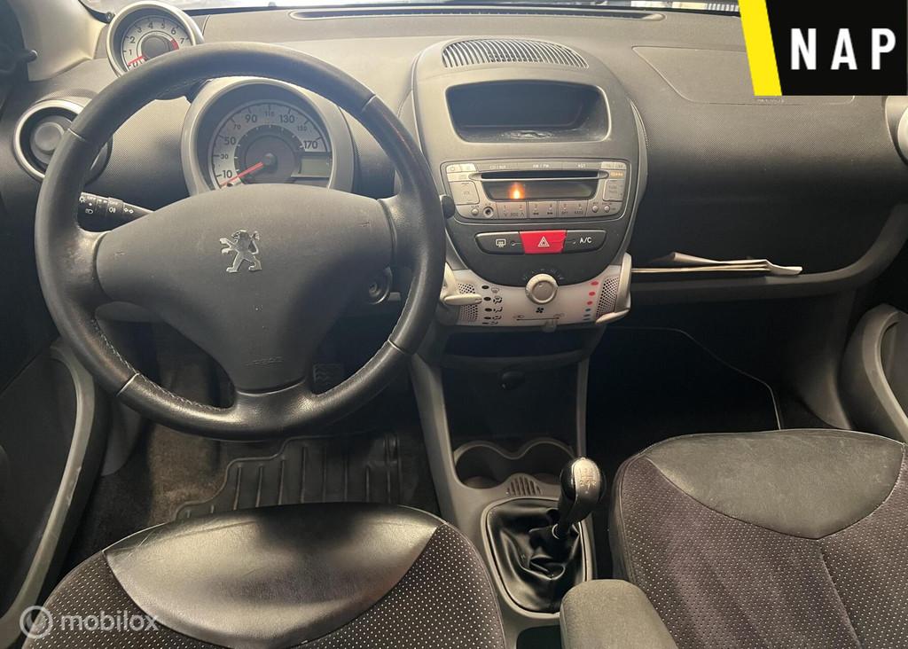 Peugeot 107 1.0-12V Urban Move NAP - Airco - Zuinig, Voorwielaandrijving, Gebruikt, Zwart, 4 stoelen