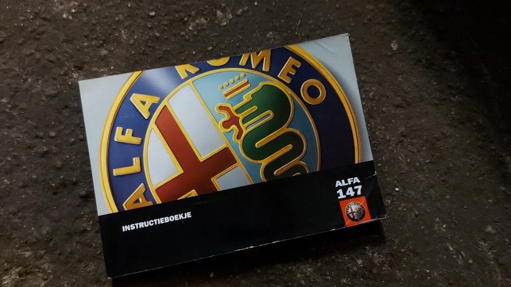 Instructie boekje Alfa 147 uit 2006, Ophalen of Verzenden