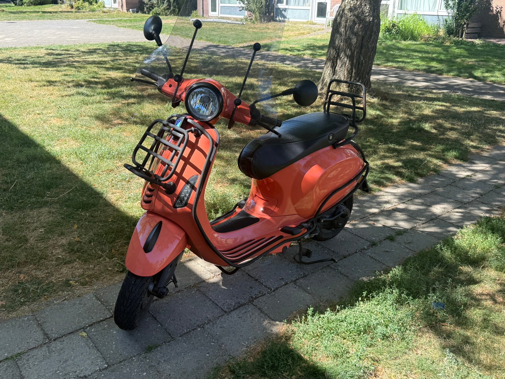 Nette Vespa Primavera zalmkleur, Ophalen, Gebruikt, Overige modellen, Maximaal 45 km/u