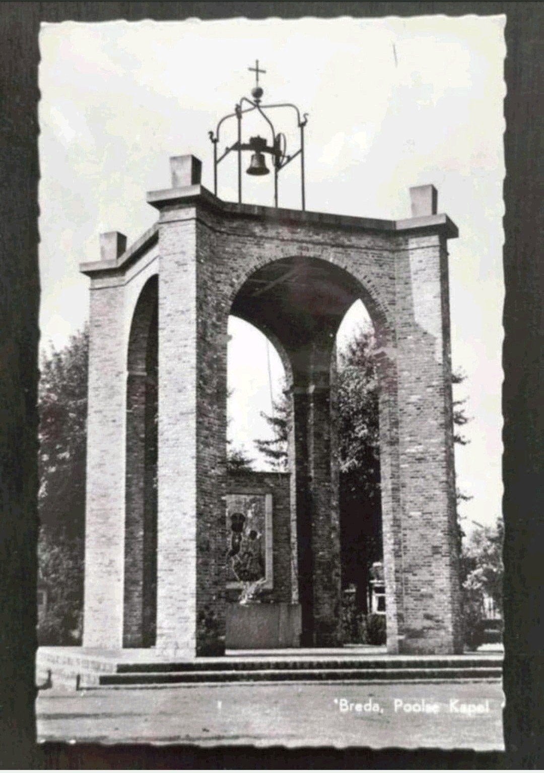 Breda - Poolse Kapel (architectenbureau Siebers en Van Dael), Ophalen of Verzenden, 1940 tot 1960, Ongelopen, Noord-Brabant