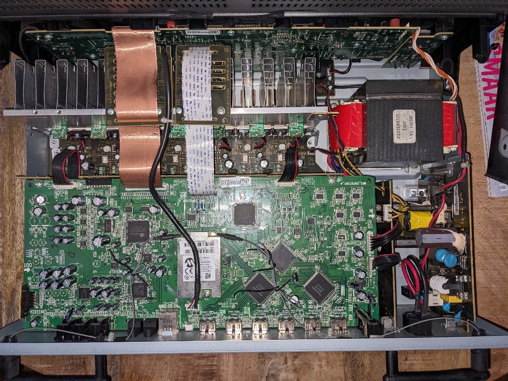 Foto 10 van Denon AVR-X1200W receiver defect, compleet in doos
