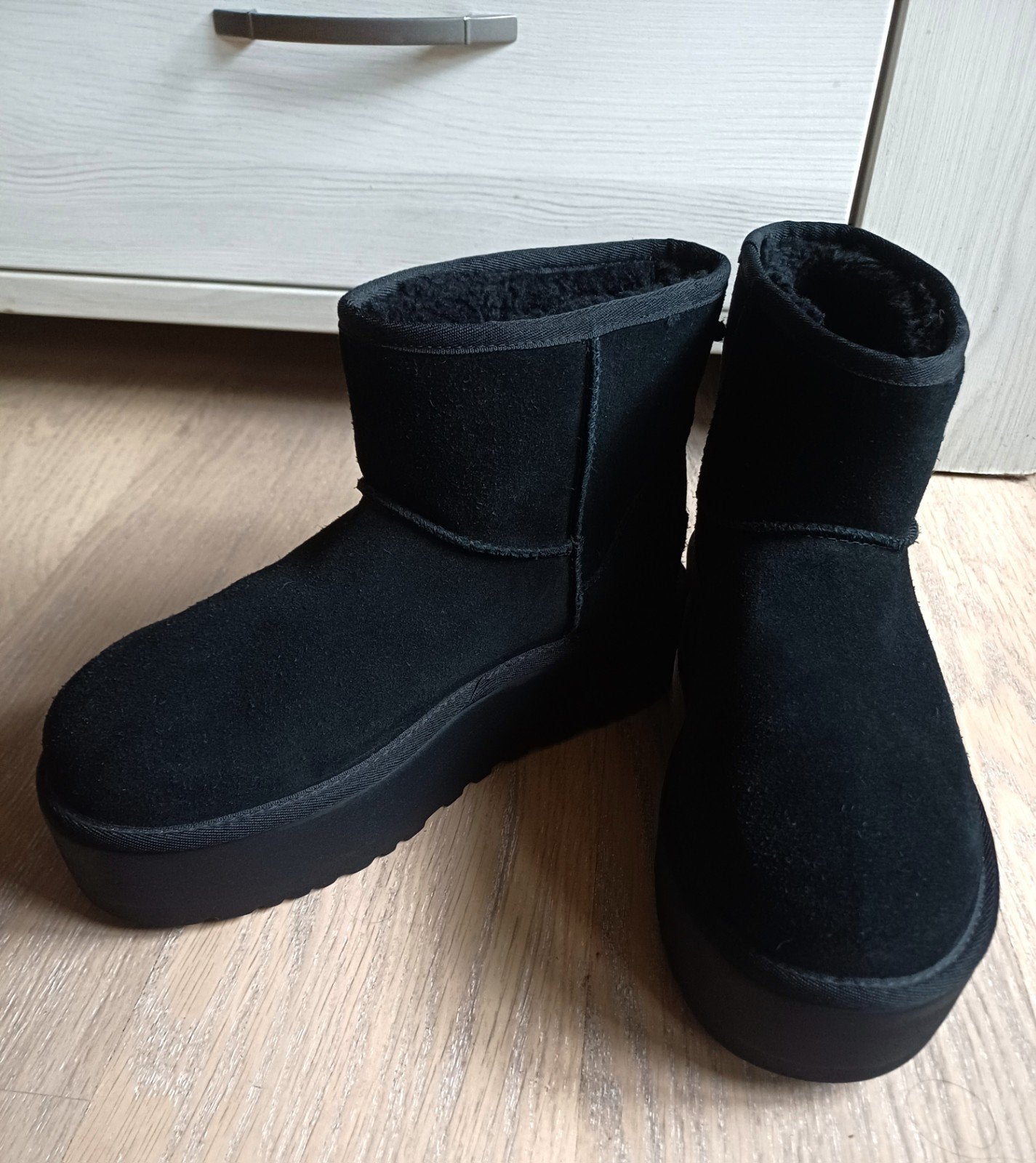 uggs platform maat 41 1x gedragen, UGG, Zwart, Lage of Enkellaarzen, Nieuw