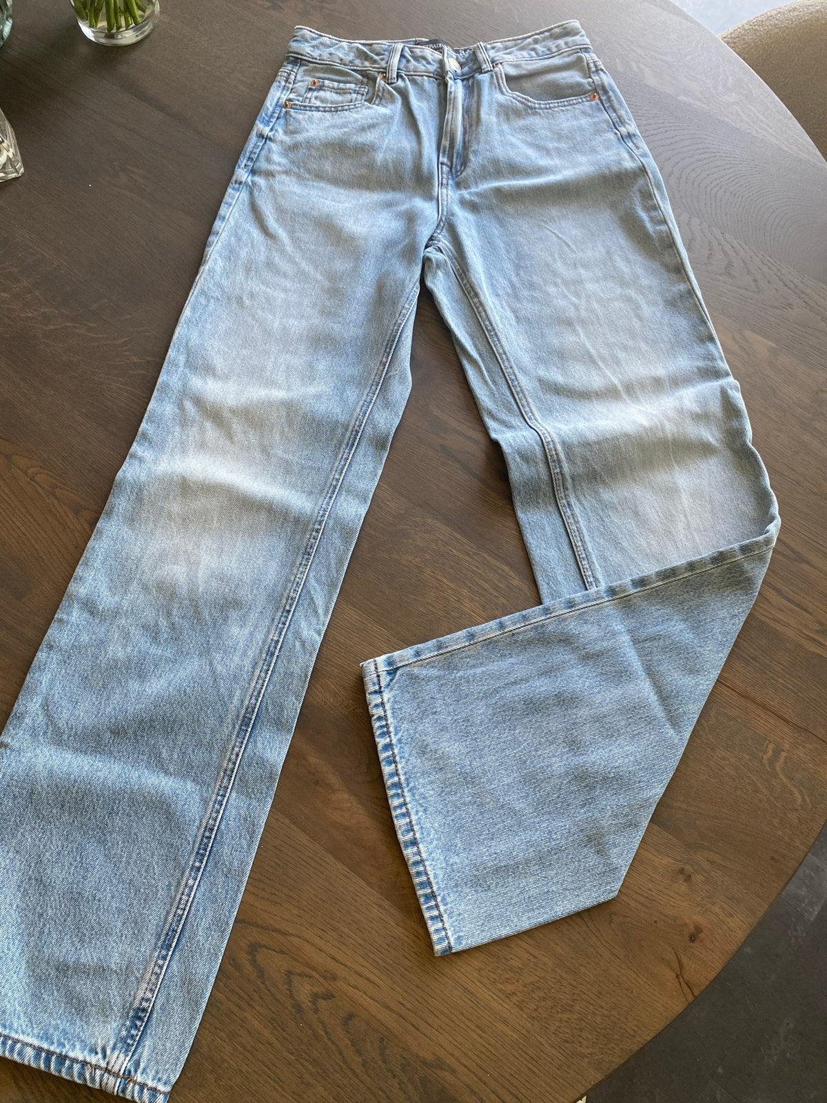 Stradivarius Dames Jeans Spijkerbroek Maat 34 Straight Leg, Ophalen of Verzenden, Zo goed als nieuw, Blauw, W27 (confectie 34) of kleiner