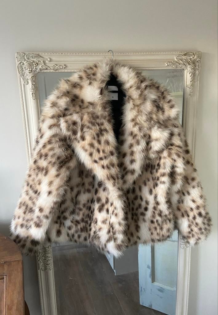 Fluffy faux fur jas met luipaardprint, Ophalen of Verzenden, Zo goed als nieuw, Maat 38/40 (M), Beige