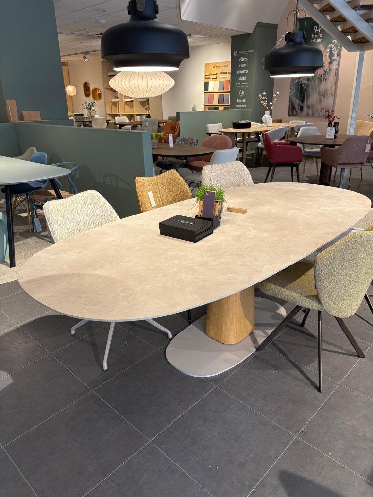 Bree's New World Eetkamertafel StorQ 240 x100, Ophalen of Verzenden, Zo goed als nieuw, Vijf, Zes of meer stoelen, Overige kleuren