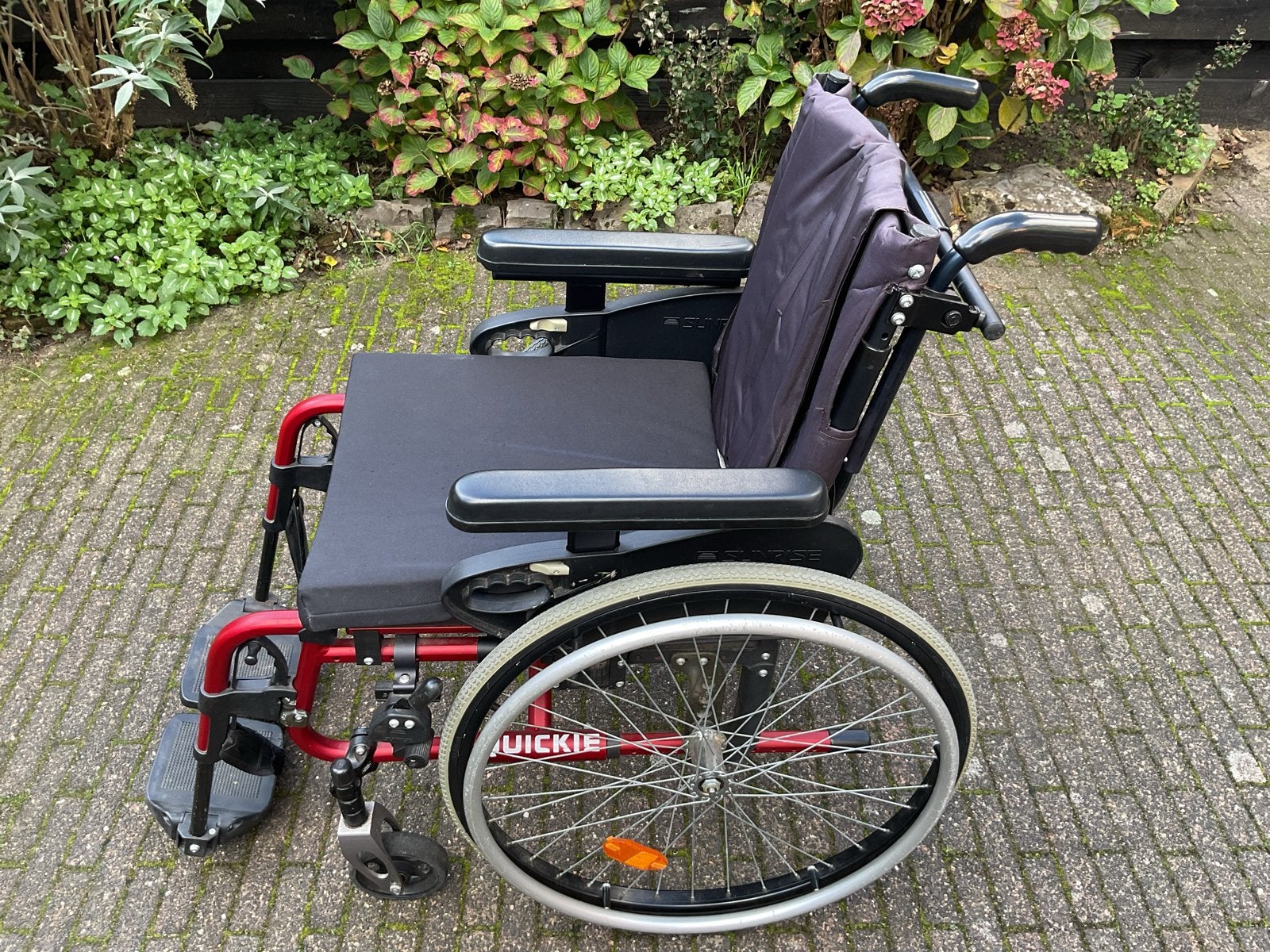 Quickie handbewogen rolstoel, Diversen, Ophalen, Inklapbaar, Zo goed als nieuw, Handbewogen rolstoel