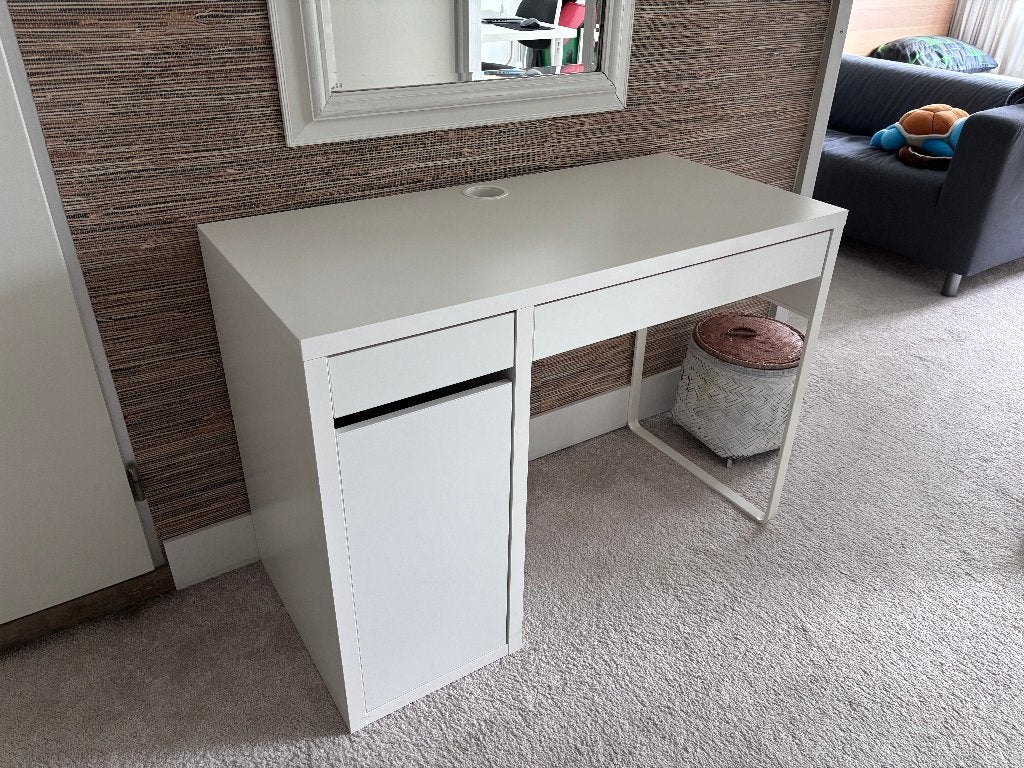 Bureau voor thuis, Huis en Inrichting, Bureaus, Ophalen, 105 cm, Demontabel, Zo goed als nieuw