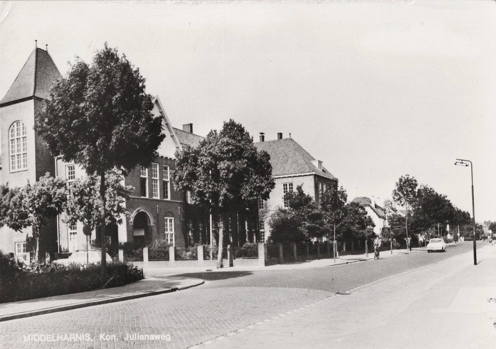 Middelharnis – Kon. Julianaweg., Ophalen of Verzenden, 1960 tot 1980, Gelopen, Zuid-Holland