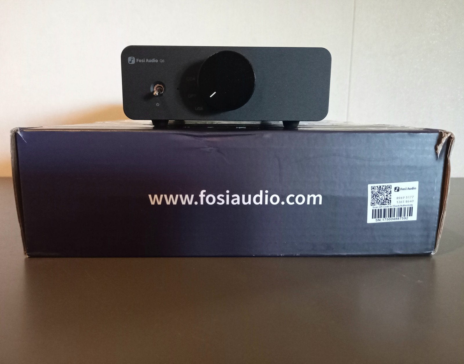 FOSI AUDIO Q6 DAC AKM-AK4493S / BURR-BROWN OPAMPS FULL BOXED, Ophalen of Verzenden, Zo goed als nieuw