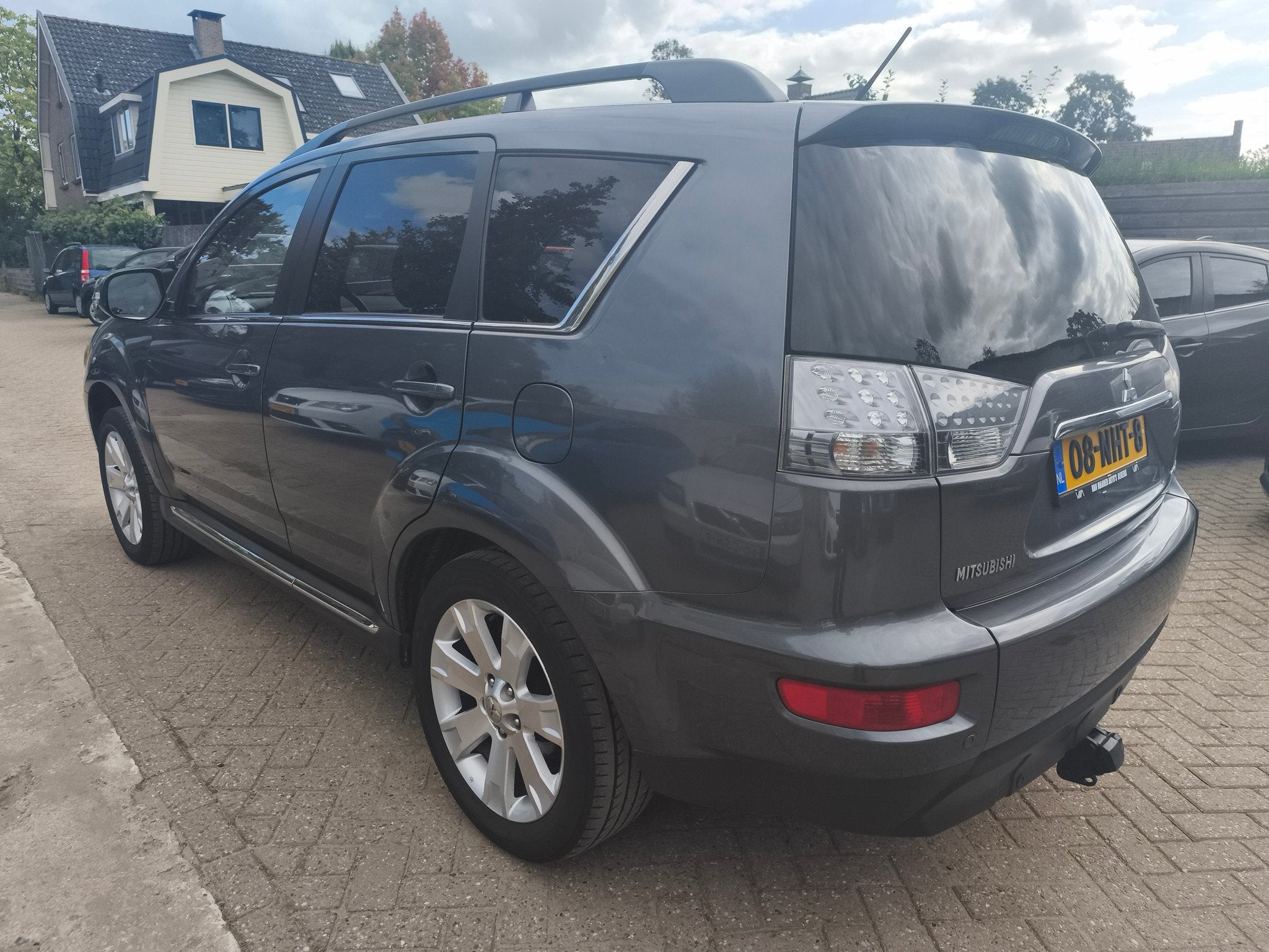 Mitsubishi Outlander 2.0 2WD Intro Edition, Trekhaak, Auto's, 13 km/l, 4 cilinders, Origineel Nederlands, Handgeschakeld