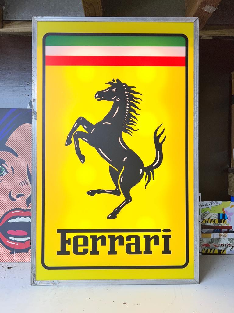 Lichtbak Ferrari 50 x 80 x 10 cm, Ophalen of Verzenden, Gebruikt, Lichtbak of (neon) lamp