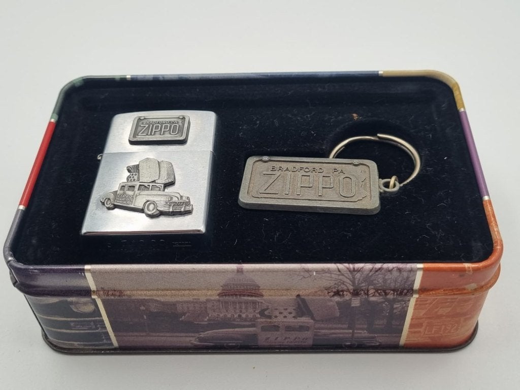 Zippo Car Limited Edition 1998 Aansteker, Ophalen of Verzenden, Nieuw, Aansteker