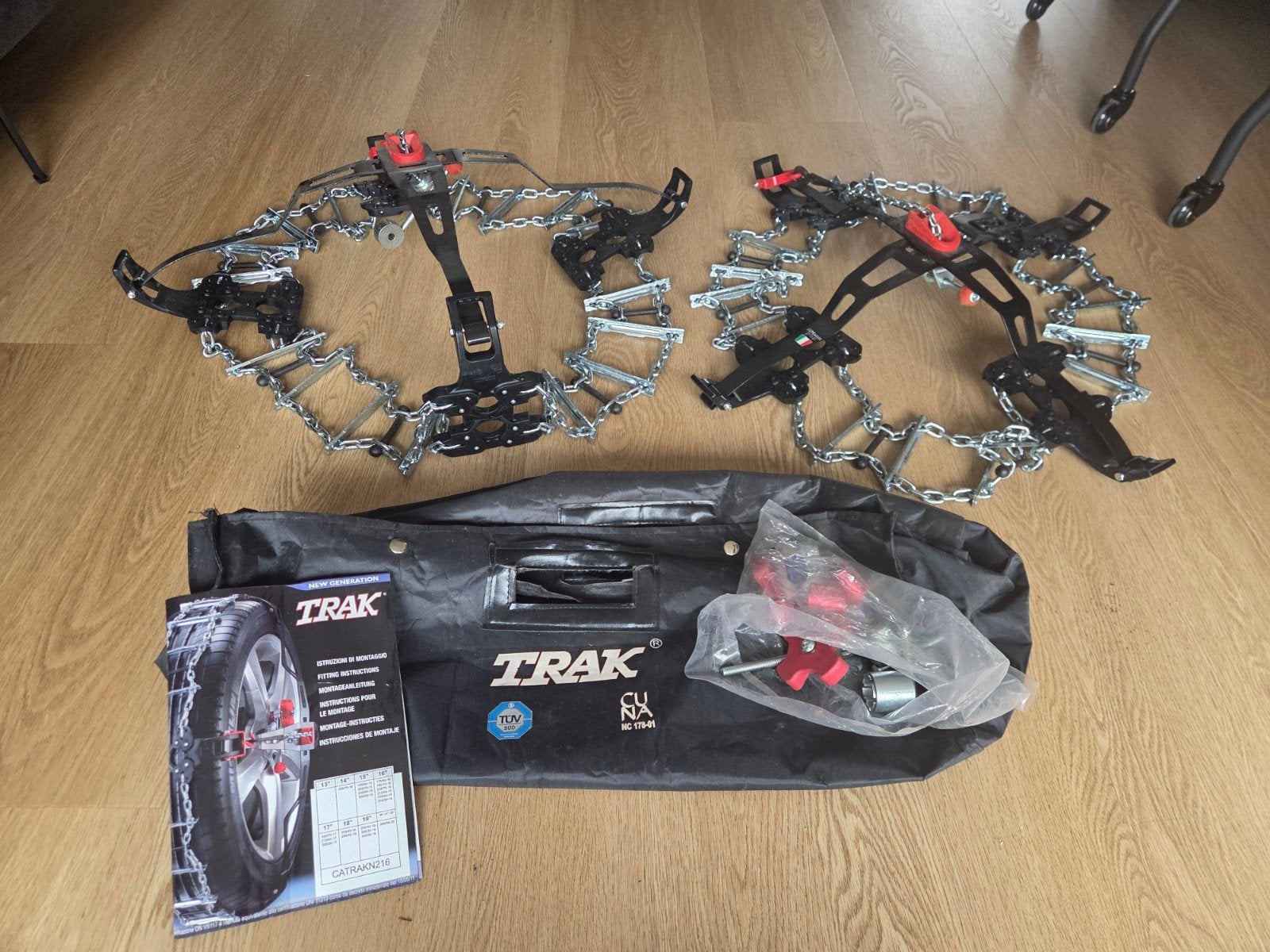 Maggi Trak 216 Loopvlak Sneeuwkettingen, Auto diversen, Sneeuwkettingen, Nieuw, Ophalen of Verzenden