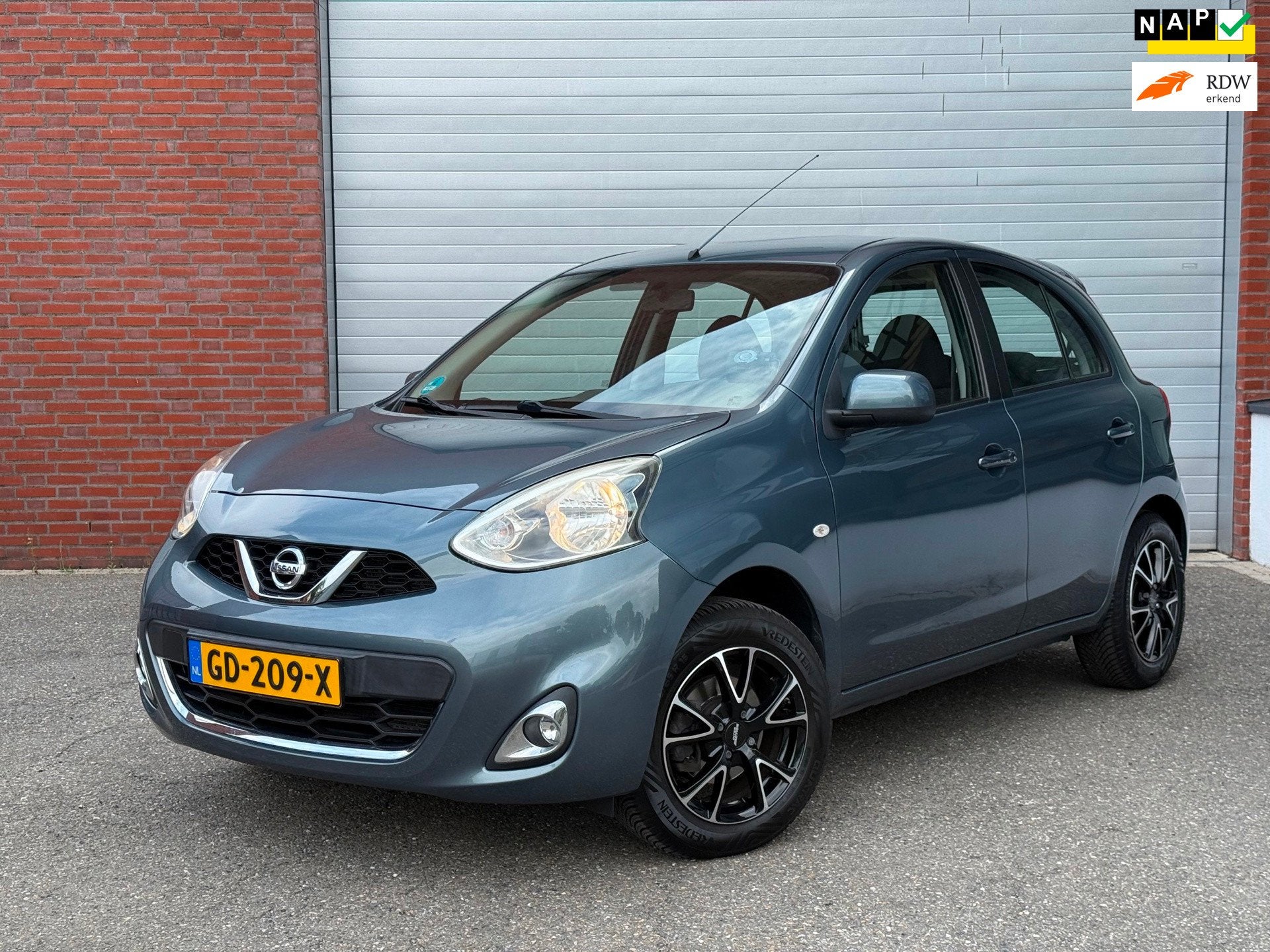 Nissan Micra 1.2 Acenta| AUTOMAAT| NAP| CAMERA| NEW APK, Auto's, Stof, 40 €/maand, Zwart, 1198 cc