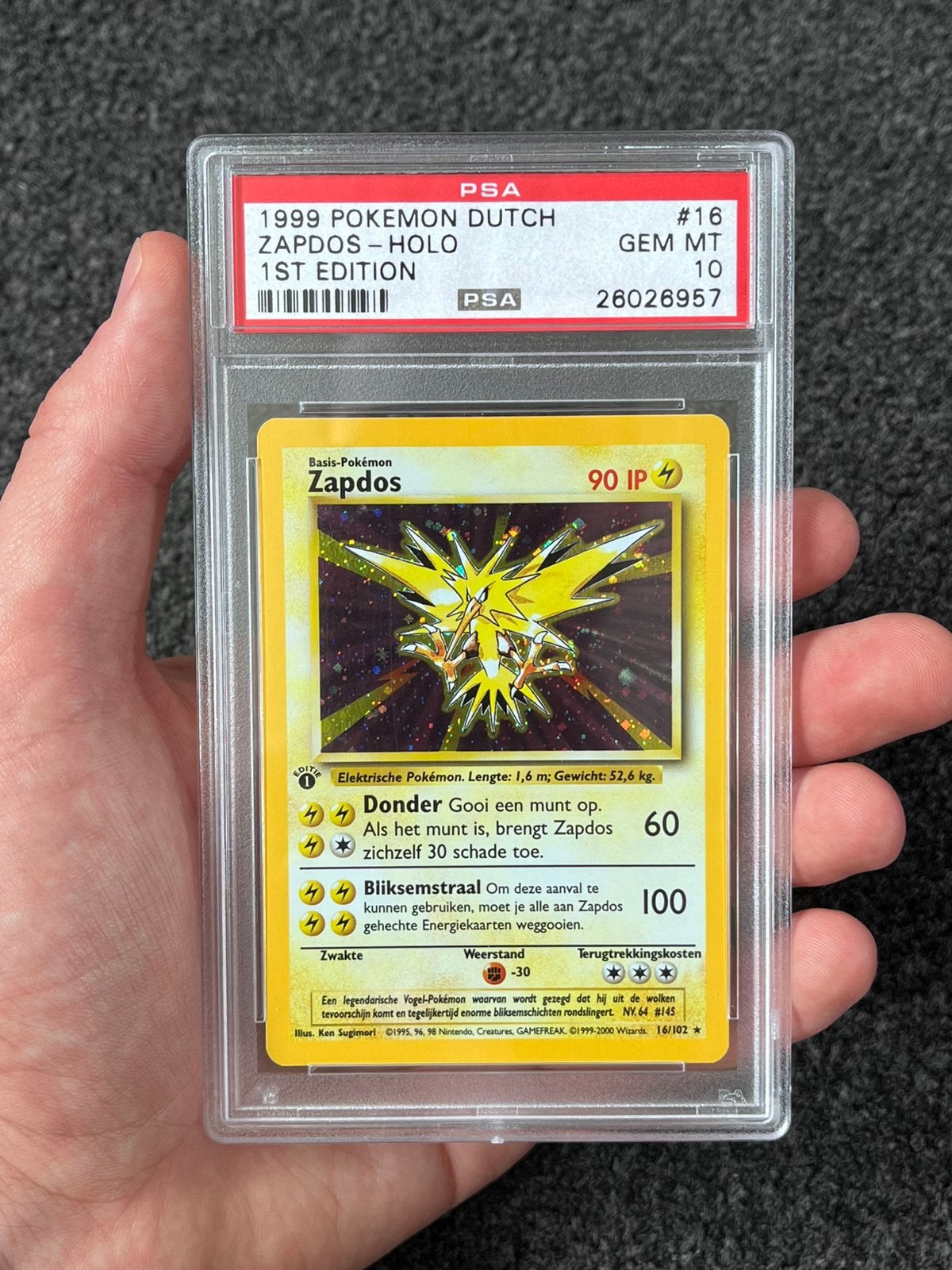 Pokémon PSA 10 Dutch 1st Ed. Zapdos Holo Base set (POP 9!), Ophalen of Verzenden, Zo goed als nieuw, Losse kaart, Foil
