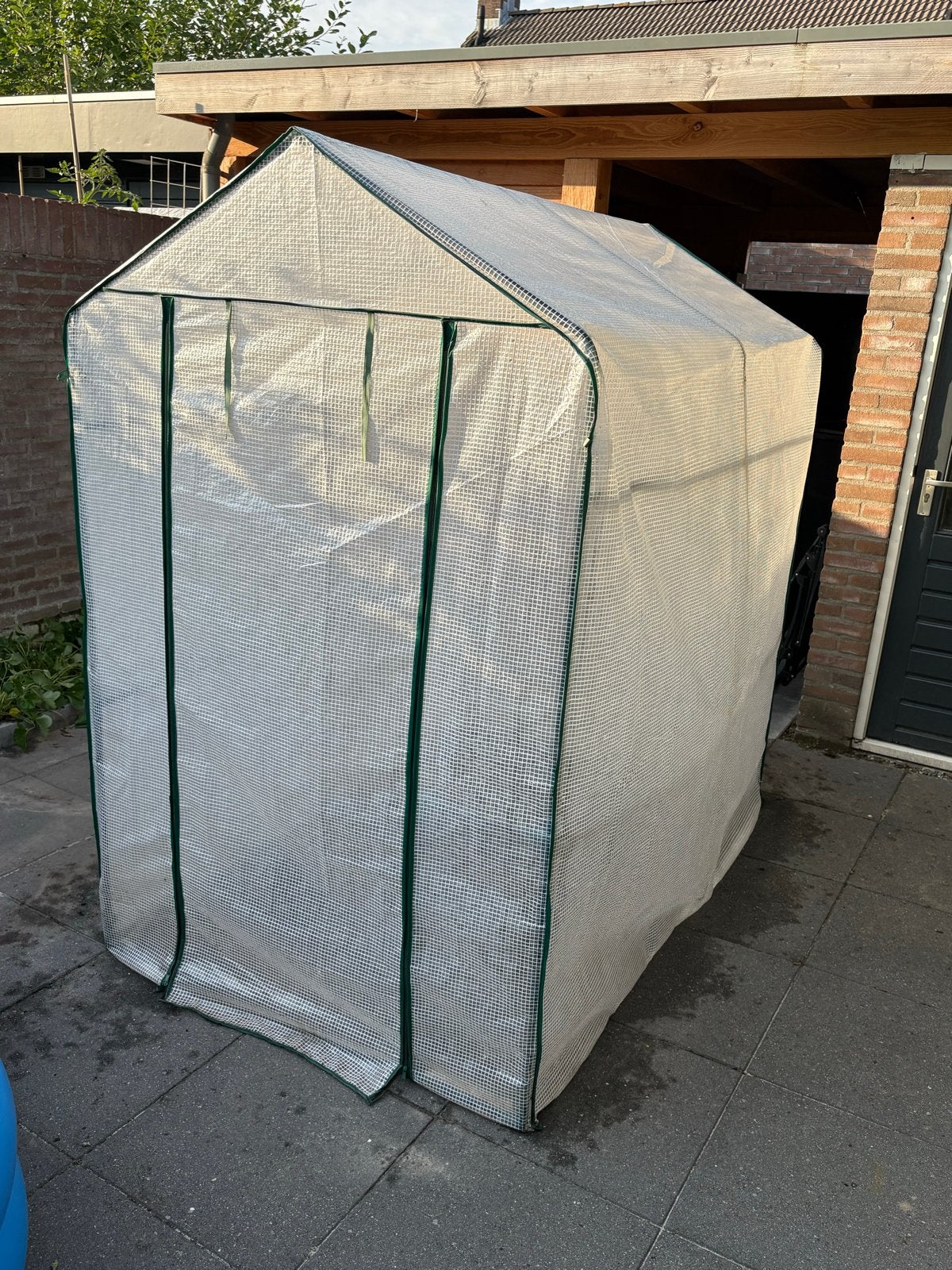 Tectake broeikas met rekken - Ideaal voor kweek, Tuin en Terras, Kassen, Staal, Folie, Kweekkas, Ophalen of Verzenden