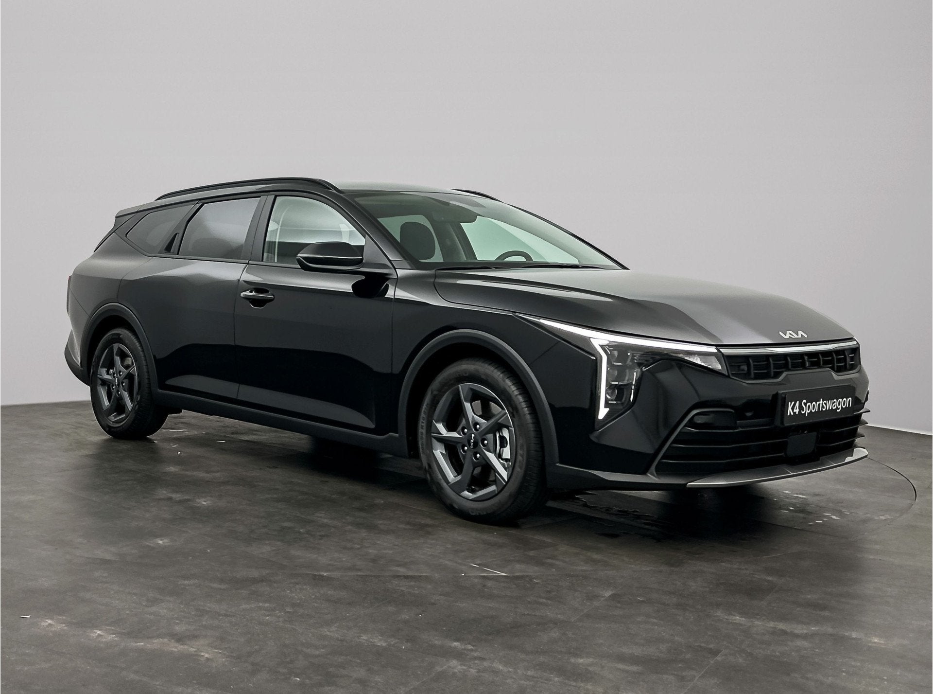 Kia K4 1.0 T-GDi MHEV Plus | stoel en stuur verwarming, Auto's, Voorwielaandrijving, Stof, Automatische klimaatregeling, 116 pk