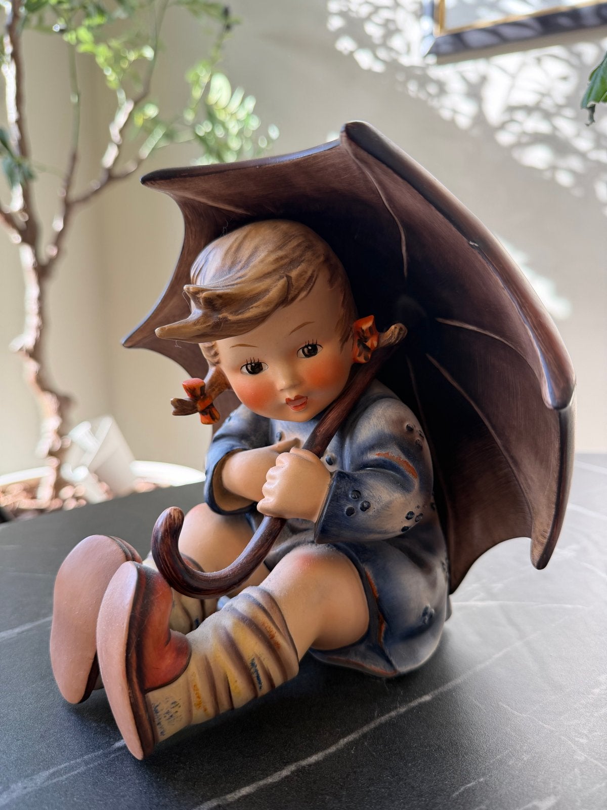 Vintage Hummel beeldje 'Umbrella Girl' - Goebel 1987, Ophalen of Verzenden, Zo goed als nieuw, Hummel