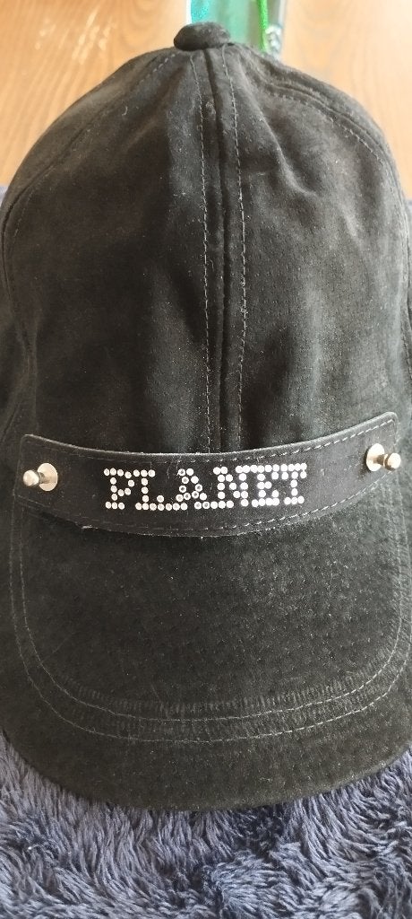 Zwarte pet met strass PLANET, Verzenden, One size fits all, Pet, Onbekend