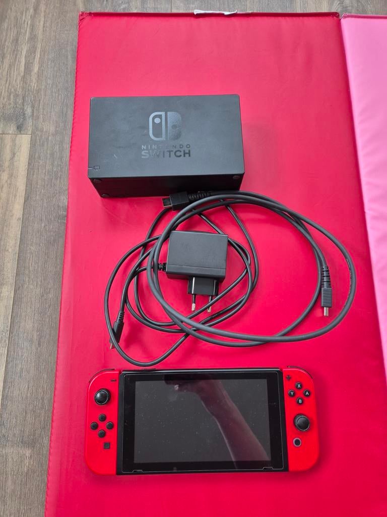 Nintendo Switch V1 met 3 games en accessoires, Spelcomputers en Games, Spelcomputers | Nintendo Switch, Gebruikt, Switch Original