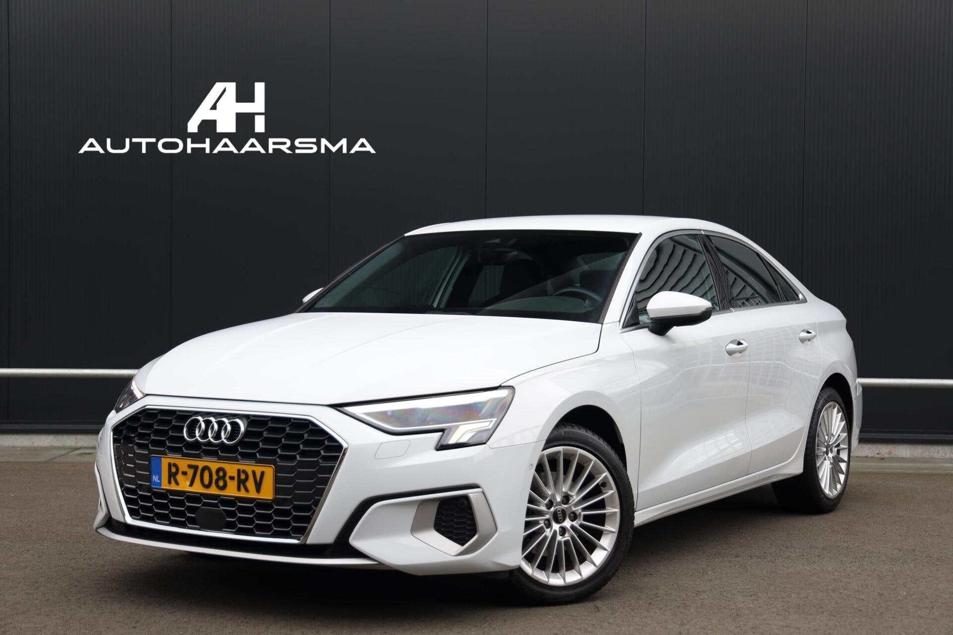 Audi A3 Limousine 30 TFSI 110pk Advanced edition Camera Stoe, Auto's, Gebruikt, Automatische klimaatregeling, Wit, Origineel Nederlands