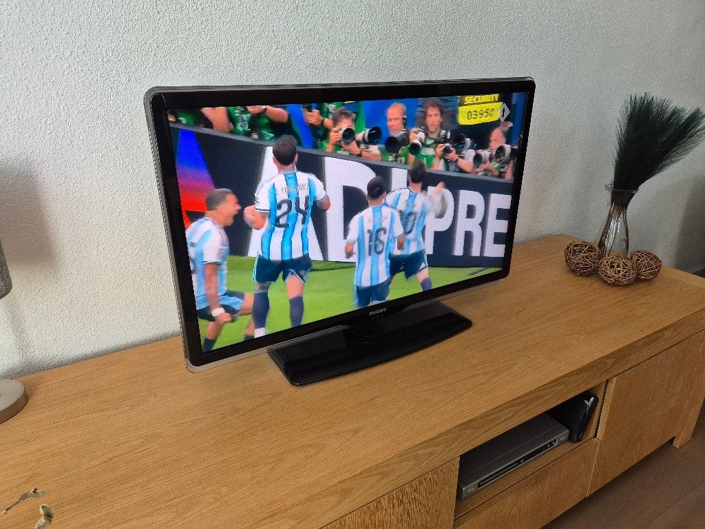 Prima Philips Ambilight TV 37 inch, Ophalen, Philips, Gebruikt, 50 Hz