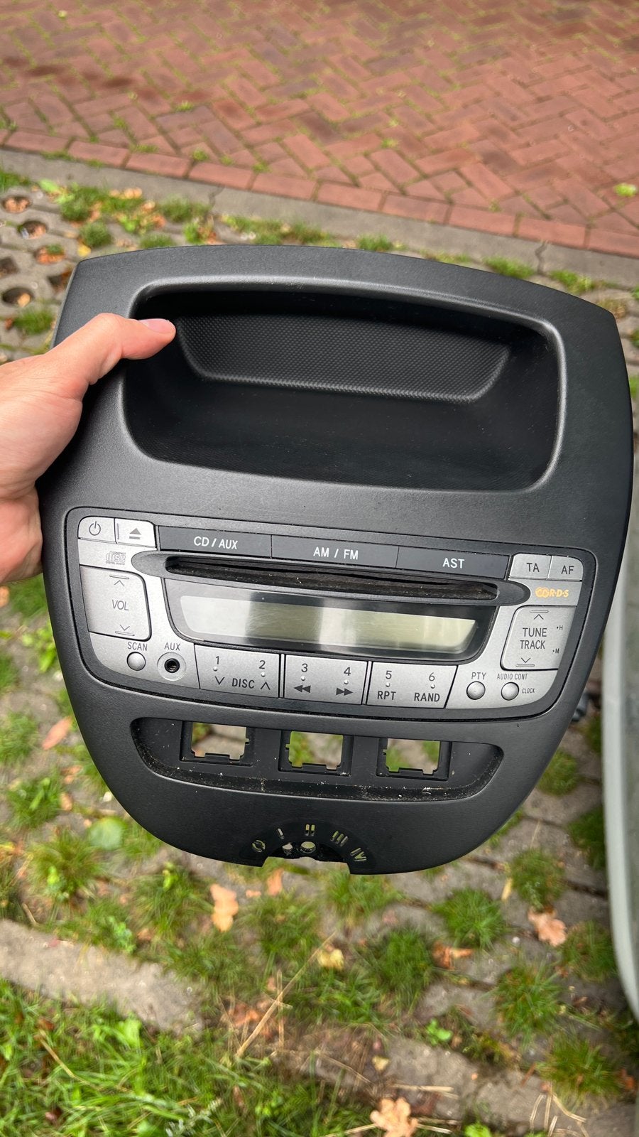 Toyota Aygo Radio Systeem, Auto diversen, Autoradio's, Ophalen of Verzenden, Gebruikt