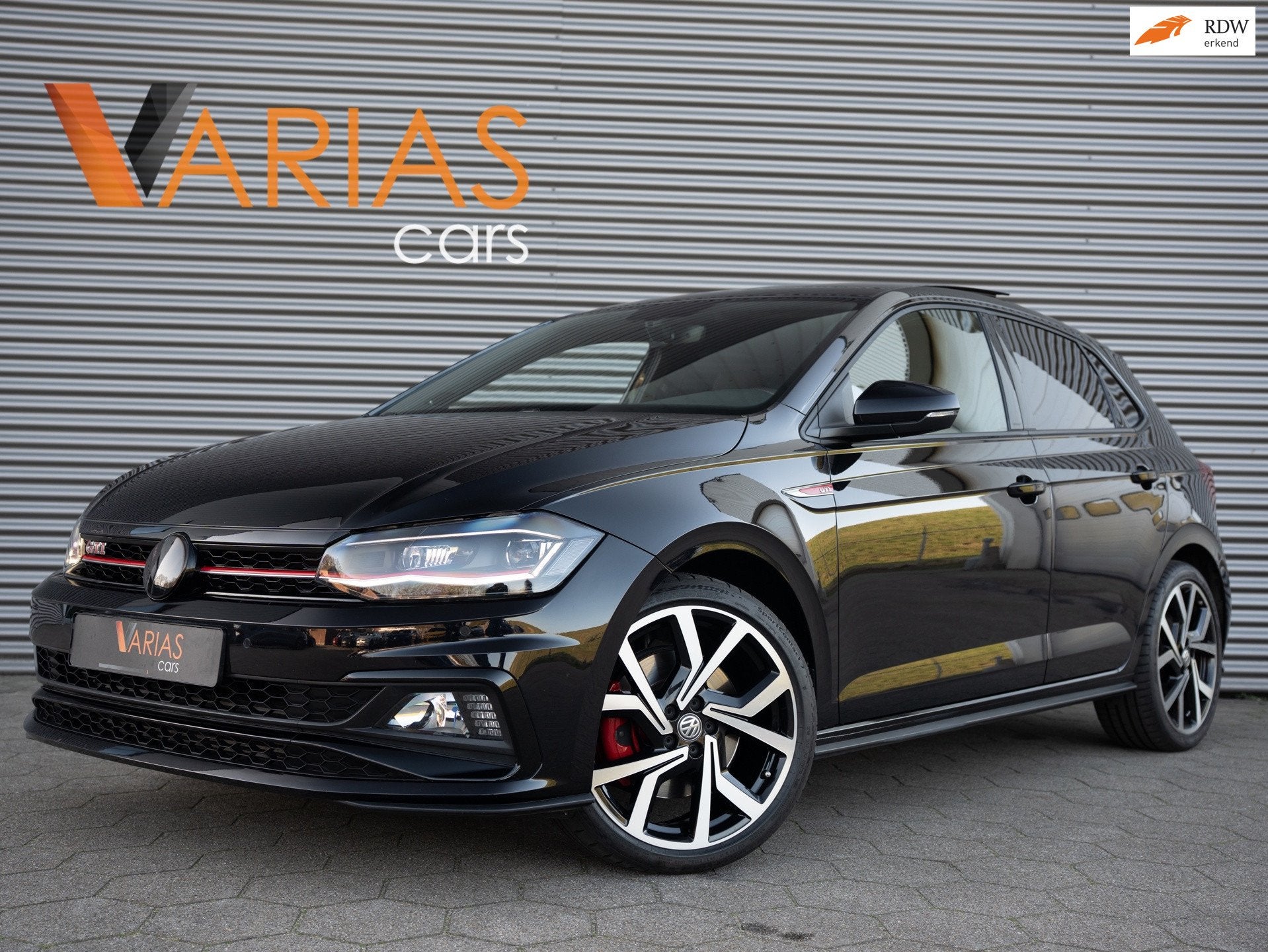 Volkswagen Polo 2.0 TSI GTI Pano Virtual Navi Keyless Beats, Auto's, Stof, Gebruikt, Zwart, 1984 cc