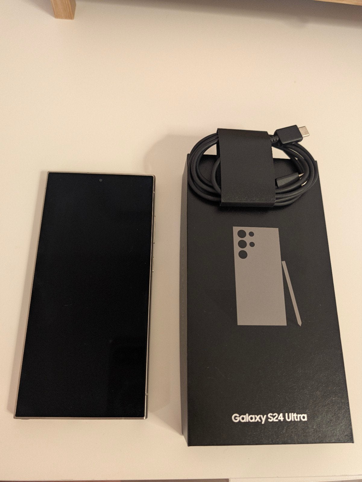 Samsung Galaxy S24 Ultra 256 GB - Zo goed als nieuw