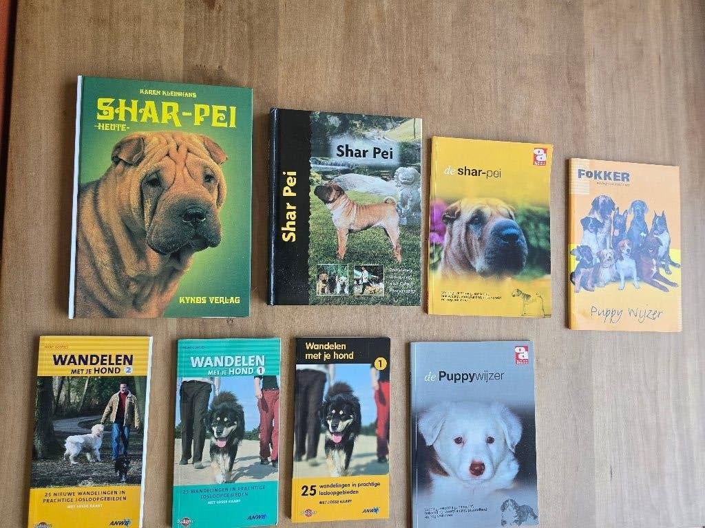 Hondenboeken: Shar-Pei en Wandelen met je Hond, Ophalen of Verzenden, Zo goed als nieuw, Honden, Diverse auteurs