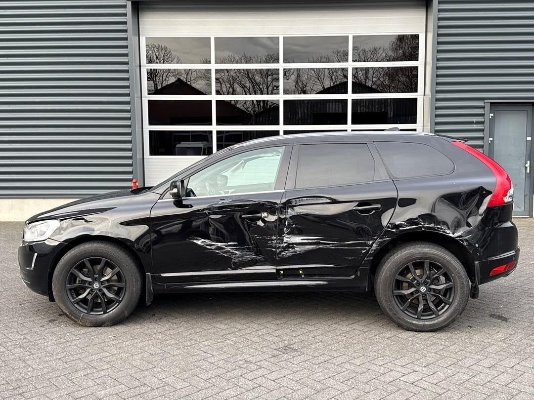 Volvo XC60 2.0 T5 FWD Polar+ navigatie, trekhaak, cruise con, Auto's, 15 km/l, Gebruikt, Euro 6, 4 cilinders