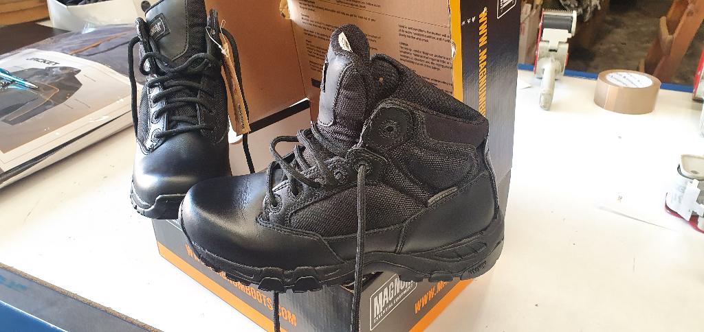 Magnum Viper Pro Boots maat 37, Kleding | Dames, Schoenen, Magnum, Zwart, Nieuw, Wandelschoenen